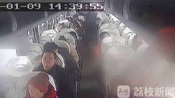 鄭州大巴車(chē)租賃，春運(yùn)乘坐大巴車(chē)需要注意行車(chē)安全